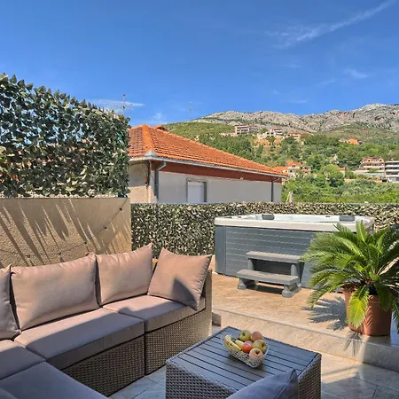 Apartment Relax With Jacuzzi Split Area Zrnovnica
