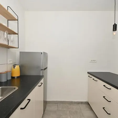 Relax With Jacuzzi Split Area Apartament