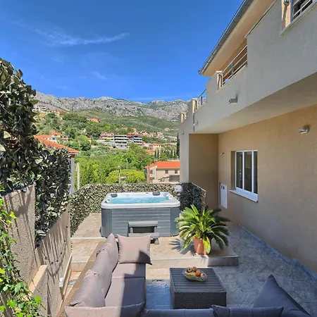 Apartment Relax With Jacuzzi Access Split Area * Žrnovnica